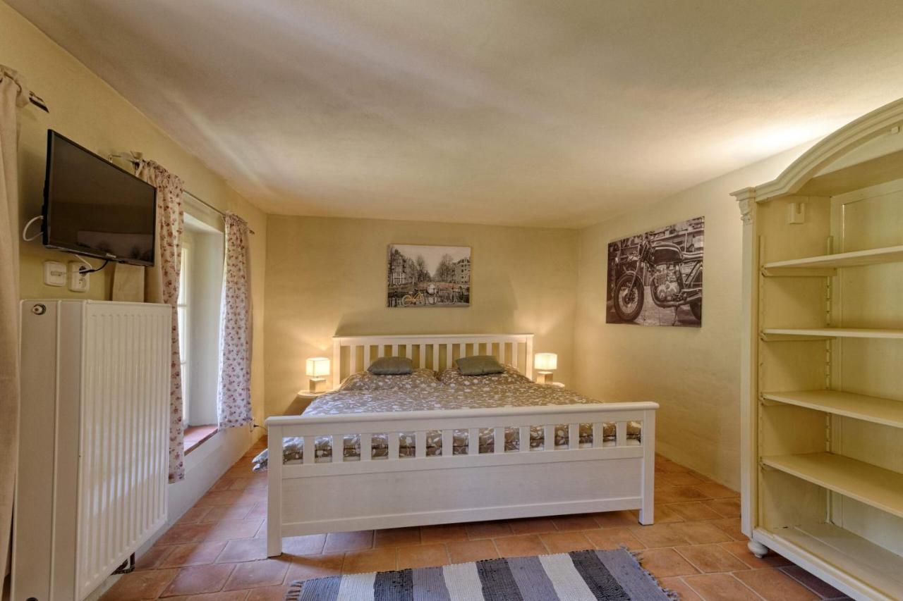 Mestansky Dum - Kulturni Pamatka Mlynska 119 Jindřichŭv Hradec Exterior foto