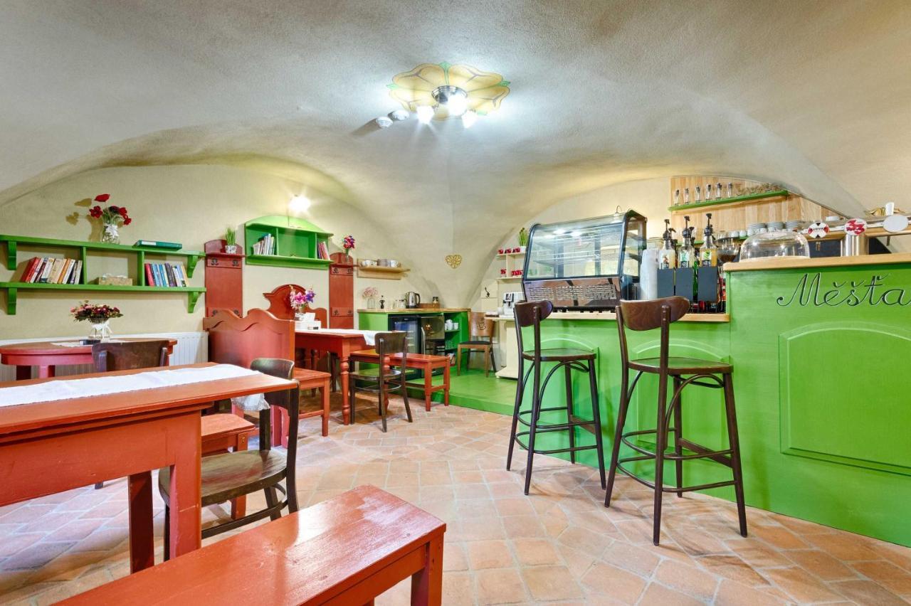 Mestansky Dum - Kulturni Pamatka Mlynska 119 Jindřichŭv Hradec Exterior foto